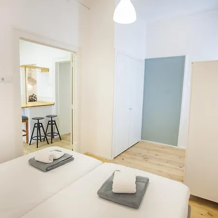 Spacious Santos Ap W/ View Apartment Lisbon