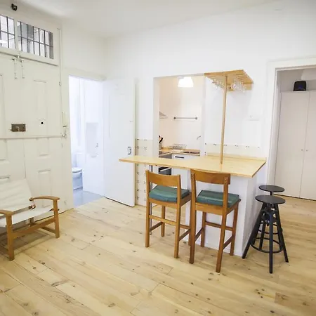 Apartment Spacious Santos Ap W/ View Lisbon