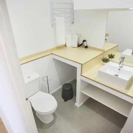 Spacious Santos Ap W/ View *