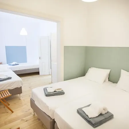 Spacious Santos Ap W/ View * Lisbon