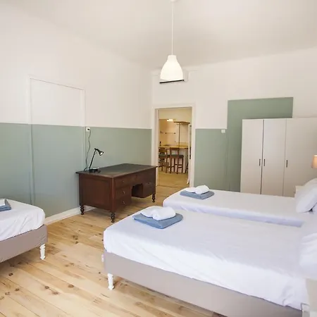 Spacious Santos Ap W/ View * Lisbon